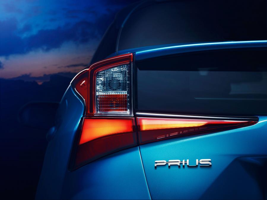Детали экстерьера Toyota Prius 2019 года  (WW) (фото 4 из 18)